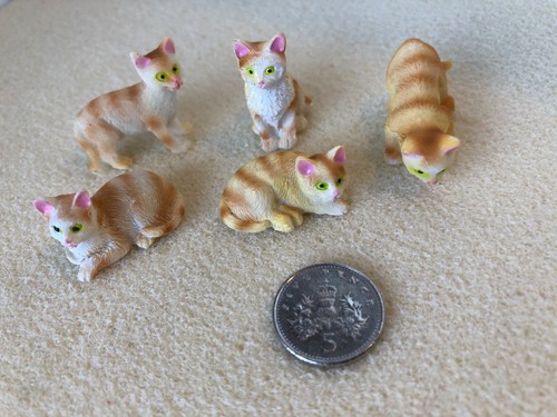Dolls house - dolls,