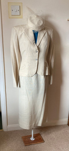 1940s style womans designer