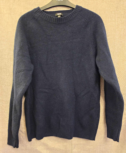 Uniqlo men wool knit crew - men’s,