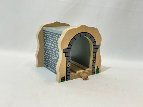 Bigjigs train track tunnel - train,