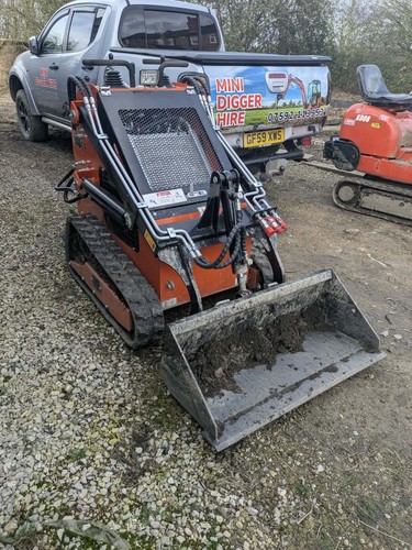 Mini digger hire driver fully - /driver,