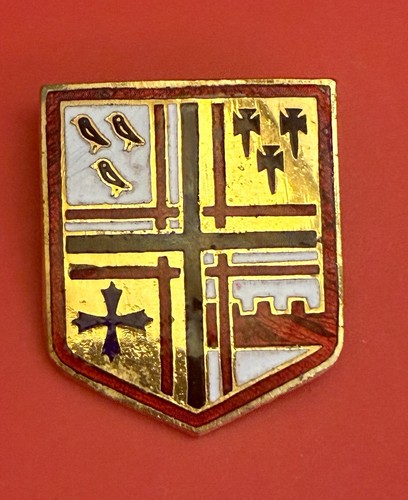 Vintage croydon enamel badge - croydon,