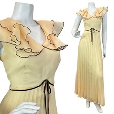 VINTAGE 60s 70s CREAM YELLOW