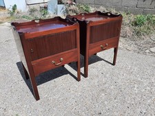Lovely Pair  Antique Georgian Style Mahogany Bedside Cabinets In Ex Condition 
