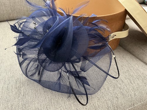 Fascinators one blue - blue, john