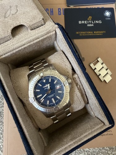 2023 breitling avenger - breitling, a17318