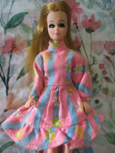 Pippa dawn topper doll - topper,