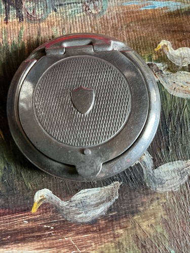 Vintage souvenir metal round - souvenir,