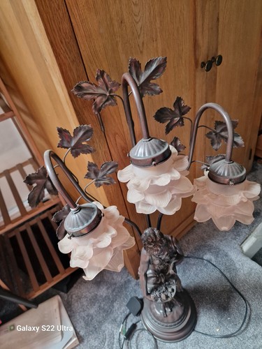Bronze table lamp - table,