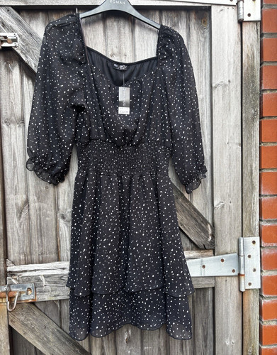 Select black white - white, polka