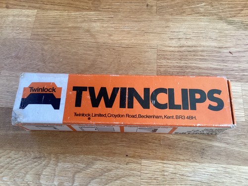 Vintage twinlock twinclips 8cm - twinclips,