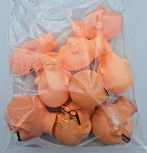 Vintage lot plastic - 9, old
