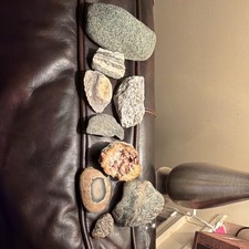 Mixed rough mineral stones and - mixed,