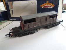 BACHMANN 00 GAUGE 25T QUEEN