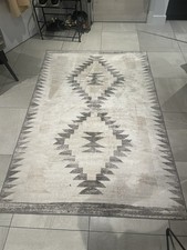 £20 Dunelm Millie Monochrome