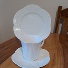 Vintage Shelley Dainty White