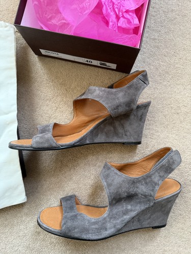 Chie mihara grey - chie,