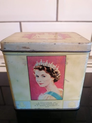 Vintage tea caddy - tea,