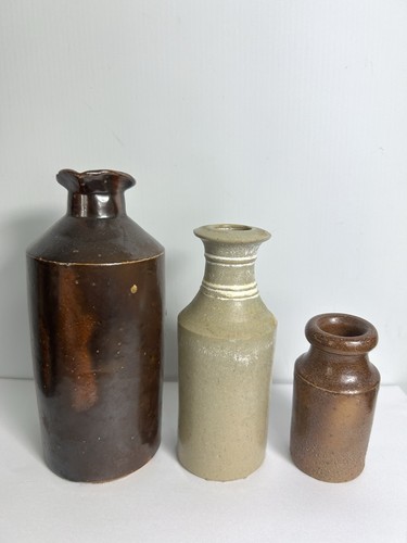 Trio rustic antique - of,