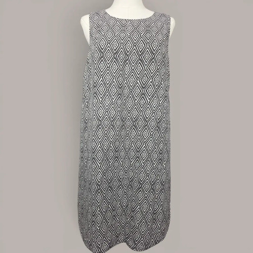 Black white geometric - black,