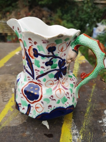 Gaudy welsh jug - jug.,