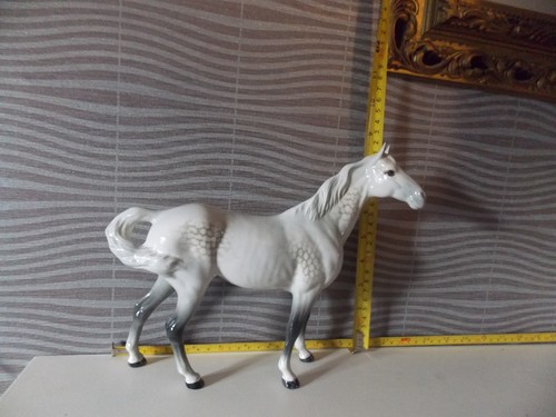 Beswick swish tail horse - beswick,