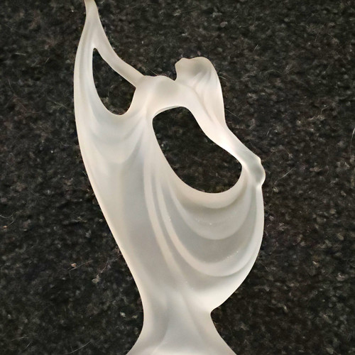 Unmarked frosted white glass - unmarked,
