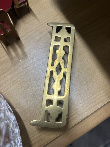 Antique solid brass - an,