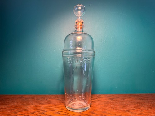 Art deco glass - art, cocktail
