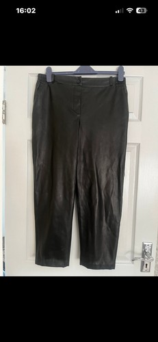 Ladies faux leather barrel - , leg