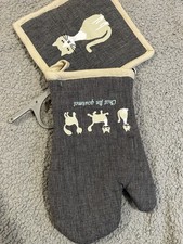 Oven Glove Mitt And Heat Pad Unused