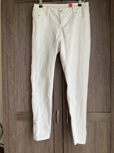 New look yes - white, super