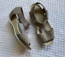 CAMPER Nubuck Leather Micro Wedge T-Strap Sandals $160 Pastel Gray Grey 37 / 7