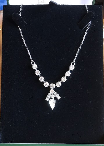 Vintage jewellery art - vintage,
