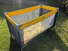 Hauck Dream N Play Travel Cot Yellow Excellent Condition