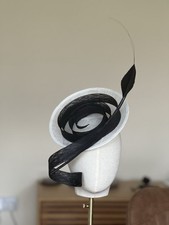 Black and White Women’s Hat Fascinator Wedding Races Royal Ascot