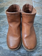 Girls Tan Chelsea Boots Size
