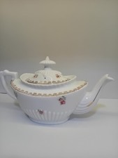 Tea Pot Porcelain Victoria, Austria  with Floral Pattern & gold gilt.