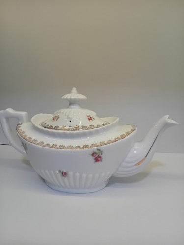 Tea pot porcelain victoria - porcelain,