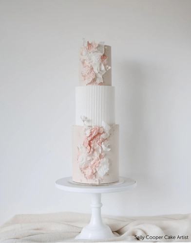 White round reeded cake - white,