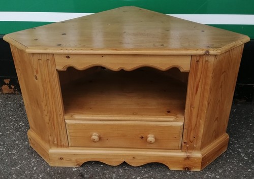 Pine corner unit ref - tv,