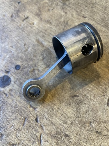 Piston con rod - piston, 2020