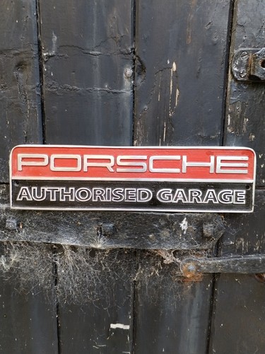 Porsche sign - porsche, garage