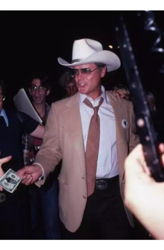Larry hagman throws hundred - larry,