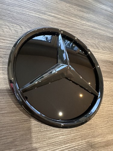 Mercedes benz centre grille - centre,
