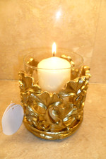 Beautiful Gold Scroll Leaf