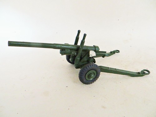 Dinky 692 medium - 692, field