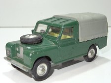 Corgi 437 LAND ROVER 109 WB