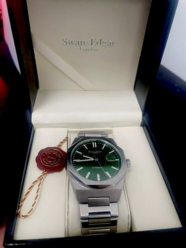 Limited edition green