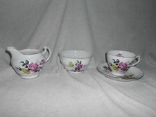 ROYAL VALE BATCHELOR SET